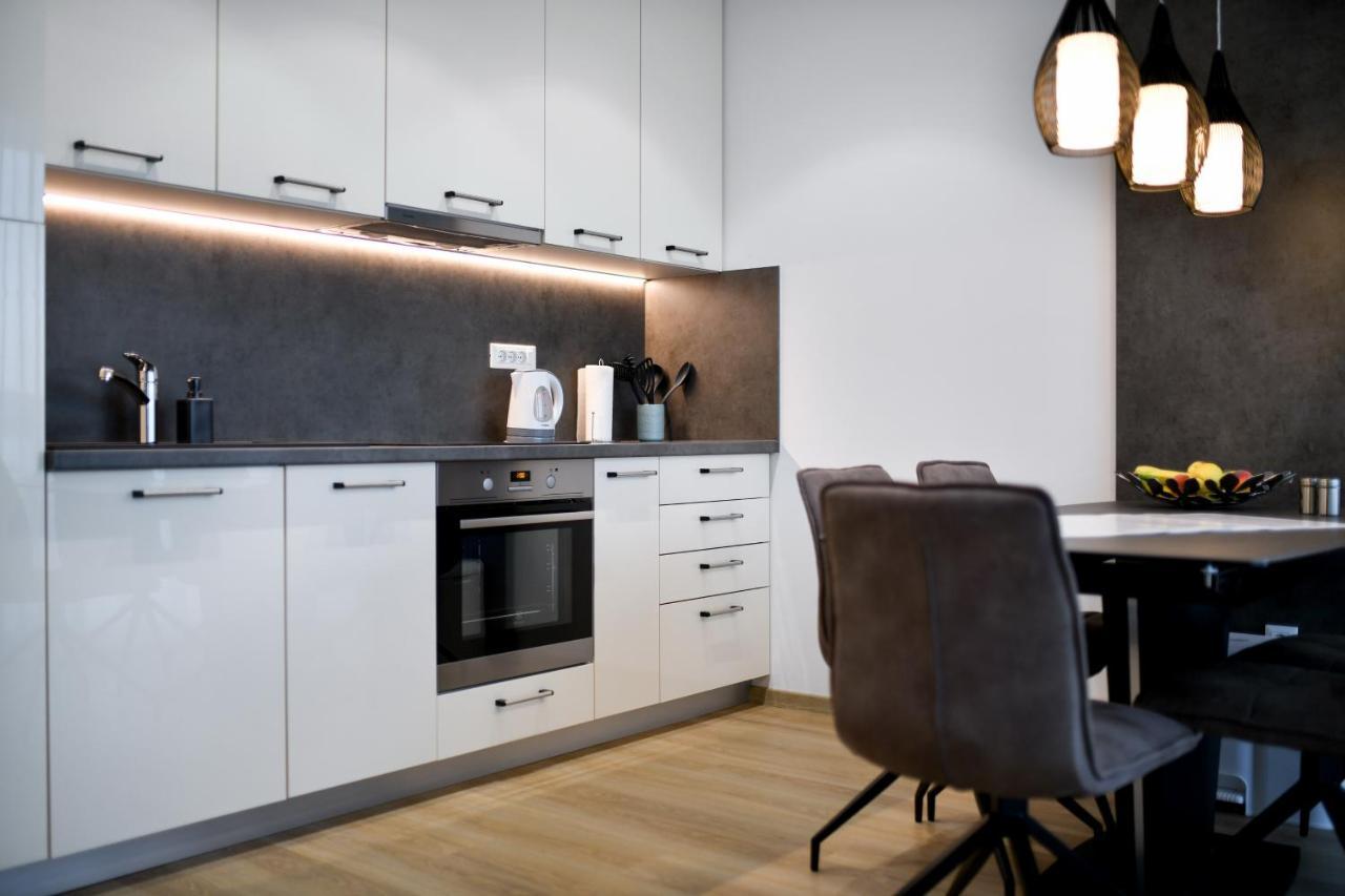 Crowonder Apartments & Rooms Oaza With Heated Swimming Pool And Sauna Turanj Exterior foto