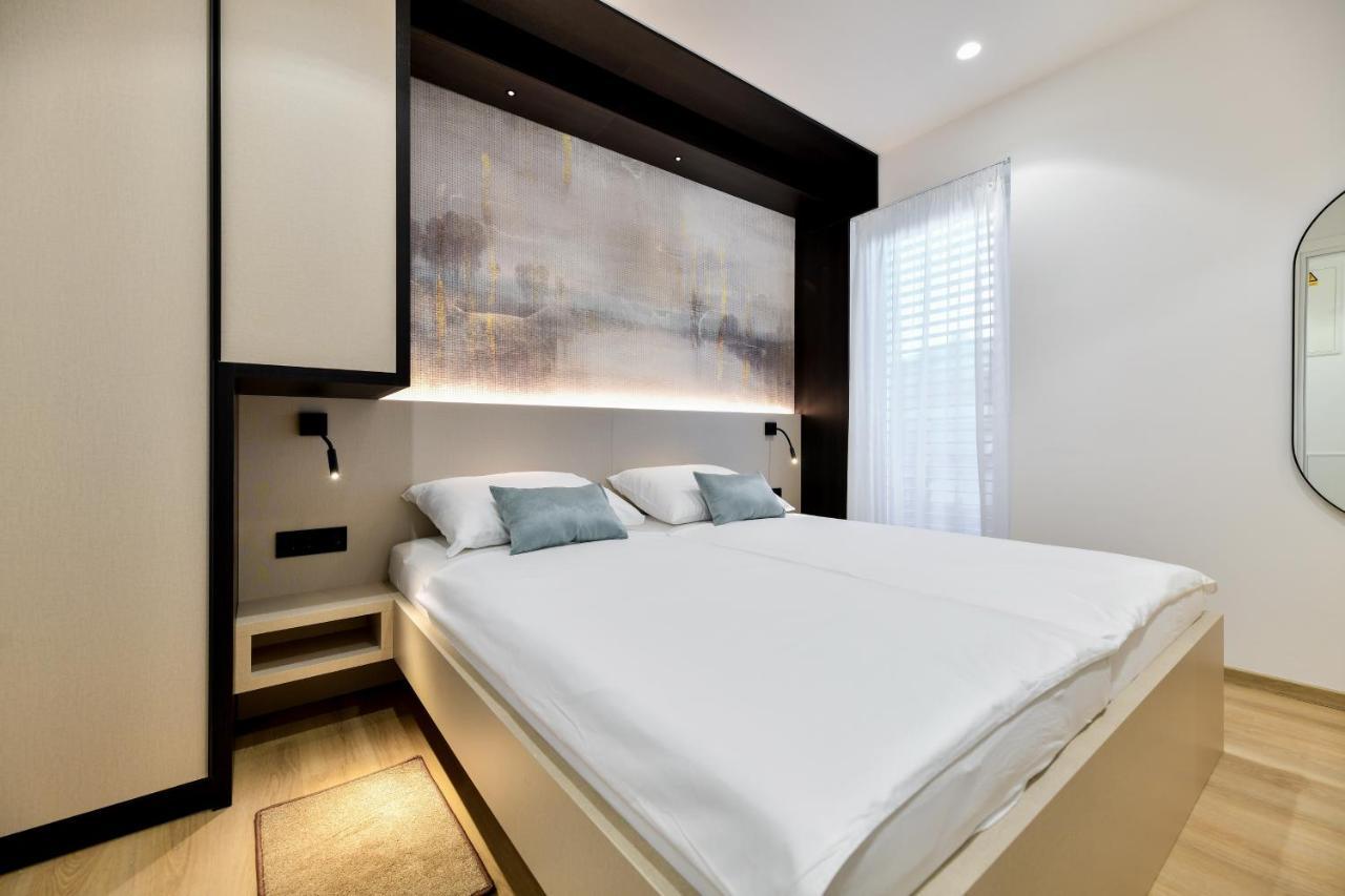 Crowonder Apartments & Rooms Oaza With Heated Swimming Pool And Sauna Turanj Exterior foto
