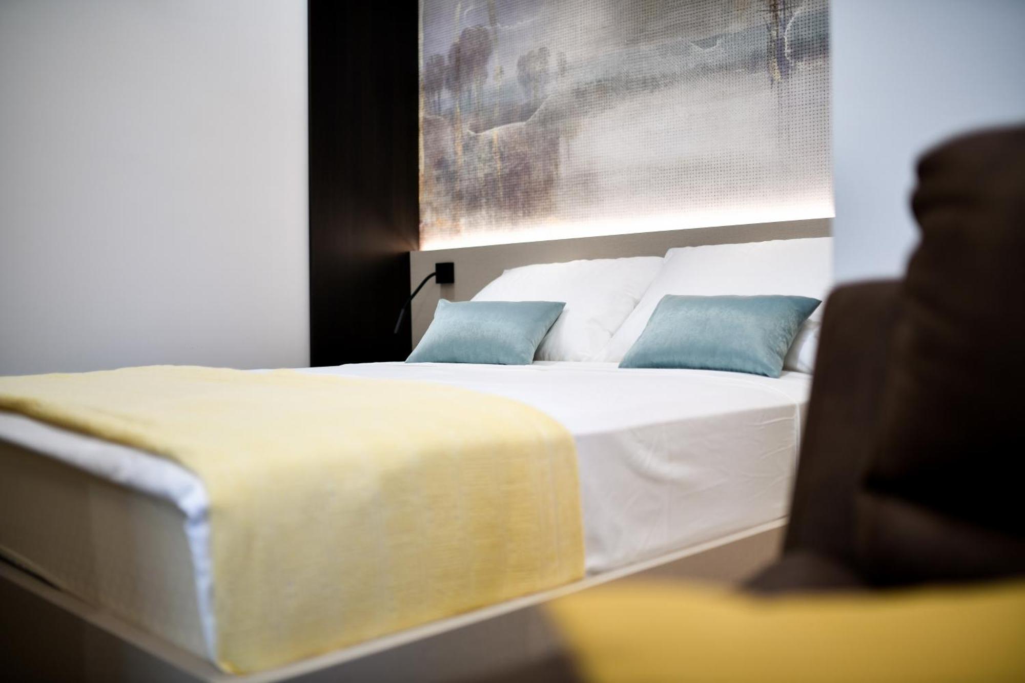 Crowonder Apartments & Rooms Oaza With Heated Swimming Pool And Sauna Turanj Exterior foto