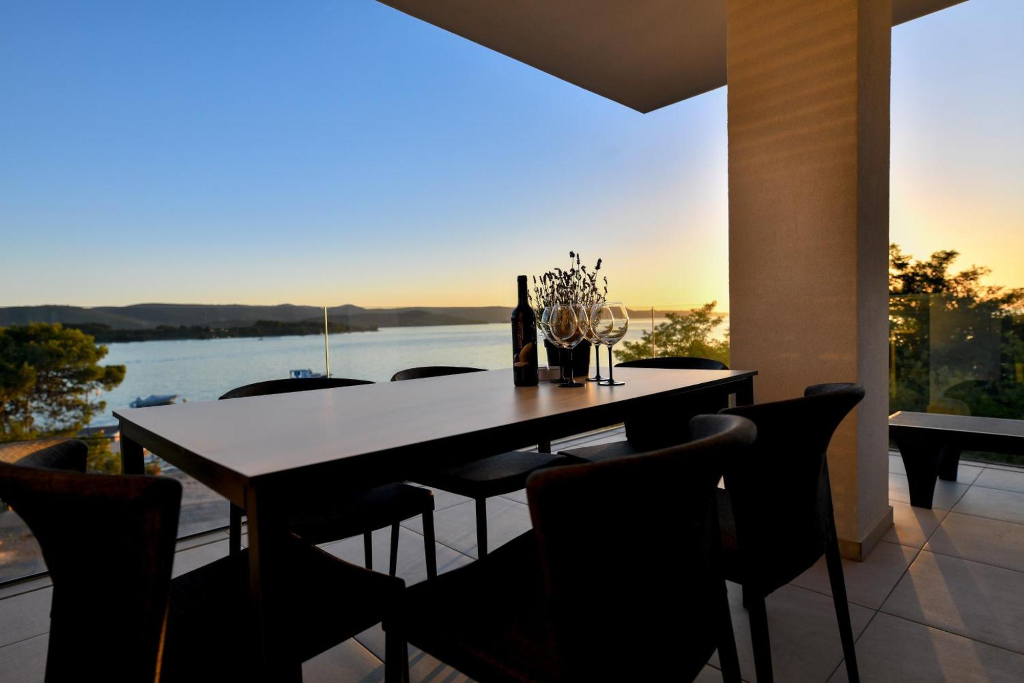 Crowonder Apartments & Rooms Oaza With Heated Swimming Pool And Sauna Turanj Exterior foto