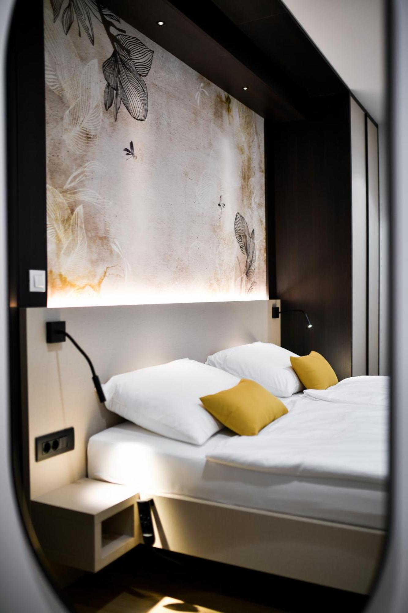 Crowonder Apartments & Rooms Oaza With Heated Swimming Pool And Sauna Turanj Exterior foto